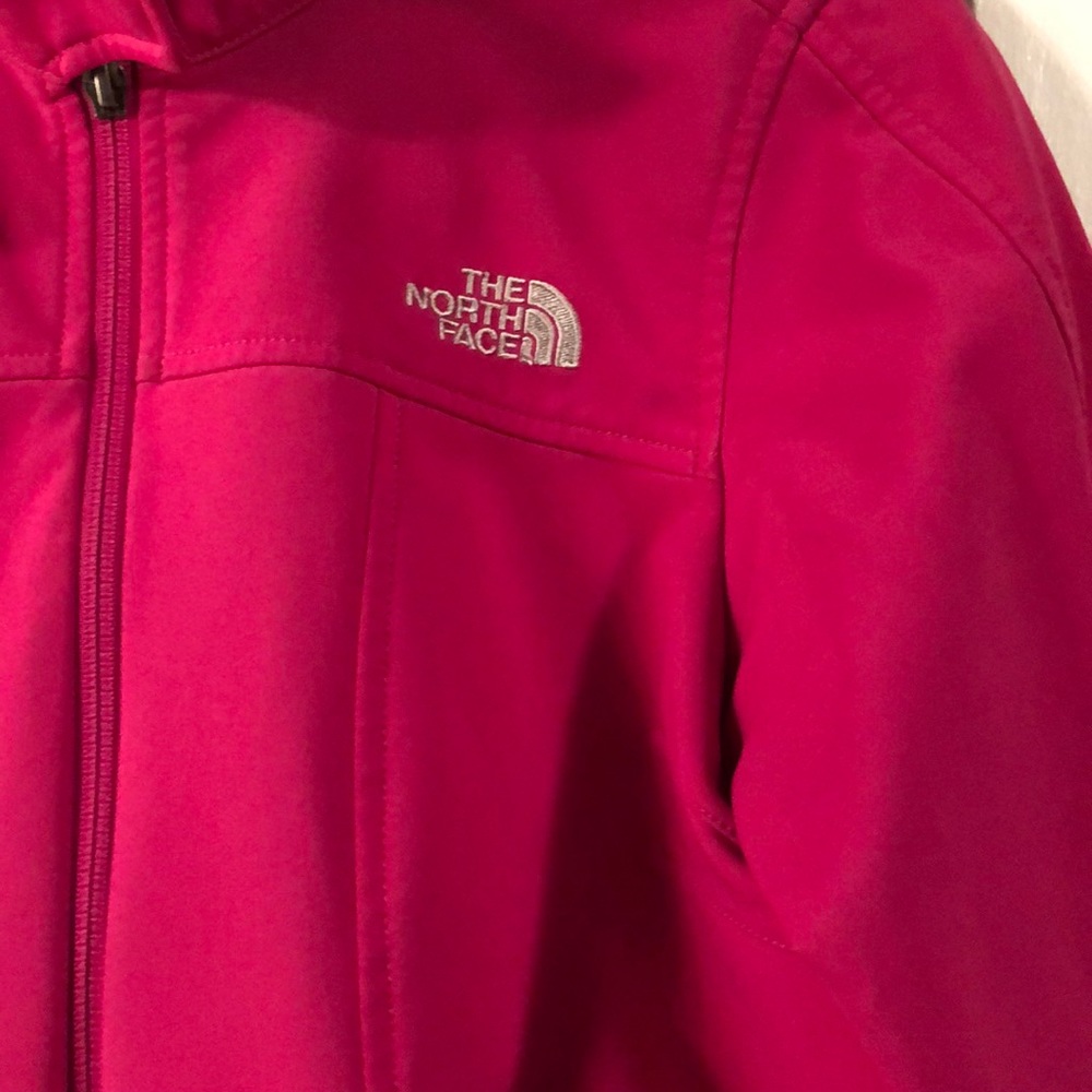 Women’s North face jacket - Picture 2 of 2